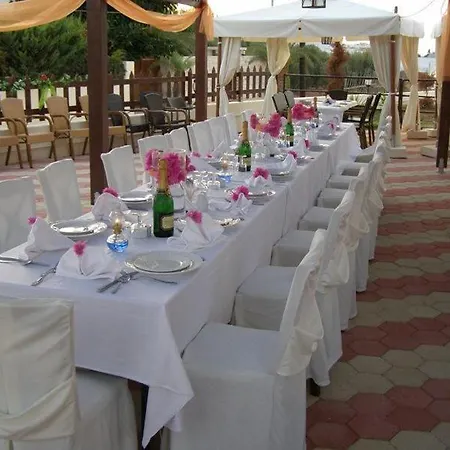Aparthotel Eleni 2*
